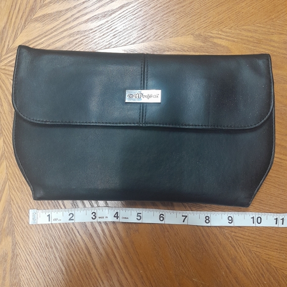 CD Projects Black Carrying Case Holds 22- CDs Size:OS  CD Projects - Picture 5 of 7